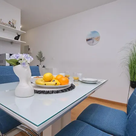 Ferienwohnung Fur 2 Personen Ca 30 Qm In Split, Dalmatien Mitteldalmatien Apartmán *