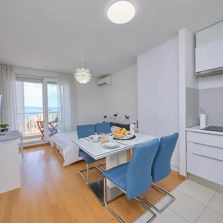 Ferienwohnung Fur 2 Personen Ca 30 Qm In Split, Dalmatien Mitteldalmatien *